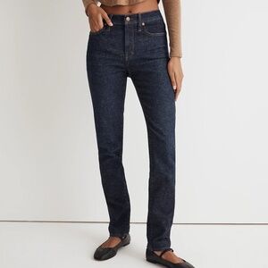 Mid-Rise Stovepipe Jeans in Dalesford Wash